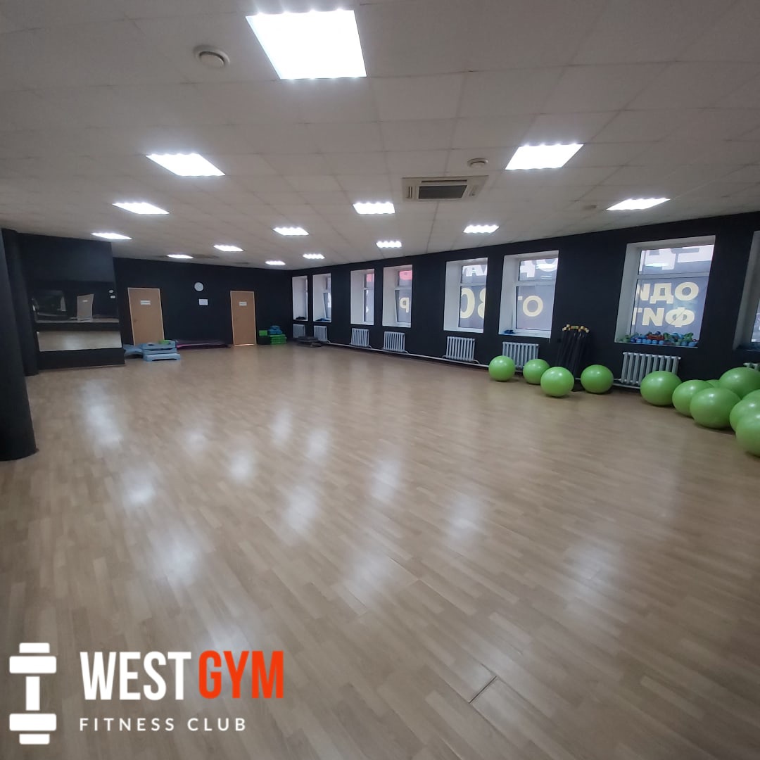 F gym микрорайон рудничный 16а фото