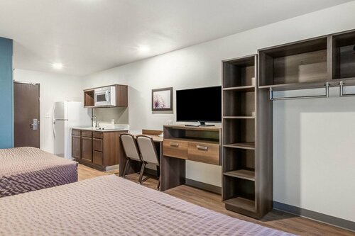 Гостиница WoodSpring Suites Indianapolis Airport South