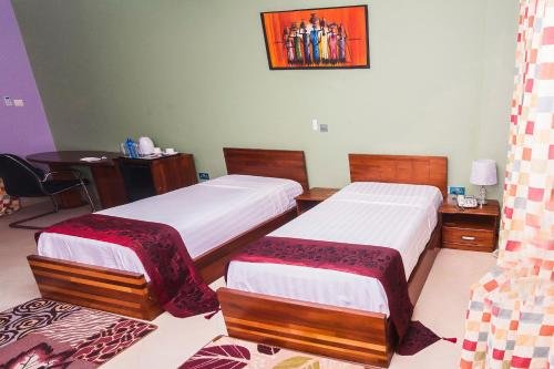 Фото Triple Hill Hotel