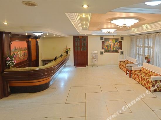 Фото Hotel Gnanam