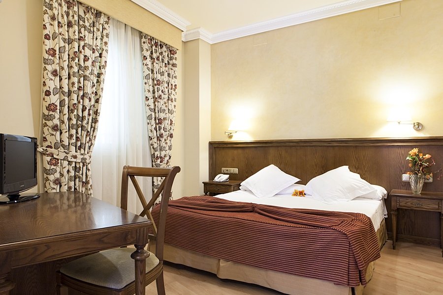 Фото Hotel Cervantes