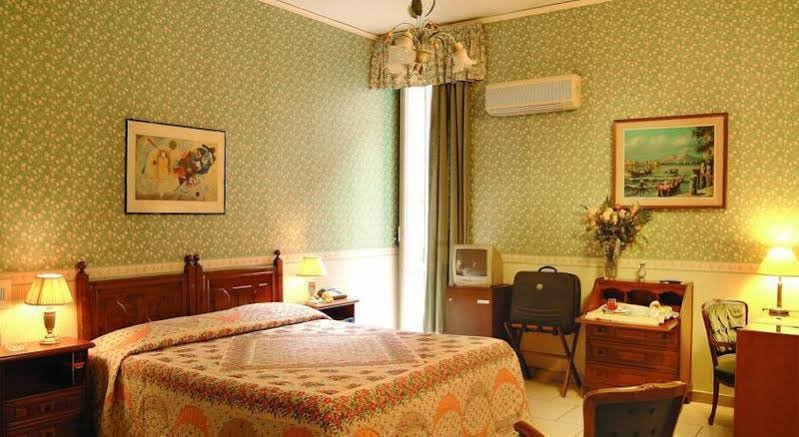 Фото Hotel Borbone di Napoli
