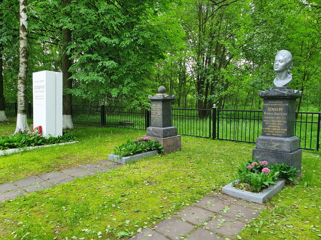 Monument, memorial Братское кладбище советских воинов, погибших в Великой Отечественной войне, Saint Petersburg, photo