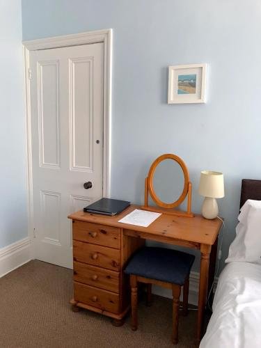 Фото By The Sea Bed and Breakfast