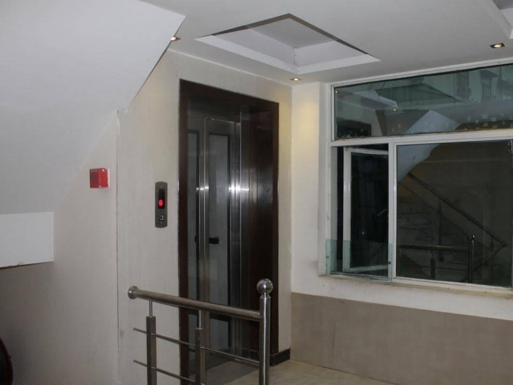 Фото Hotel Srivinayak