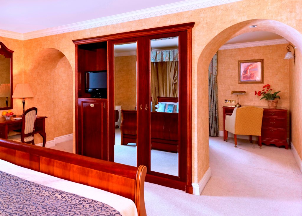 Фото Marygreen Manor Hotel