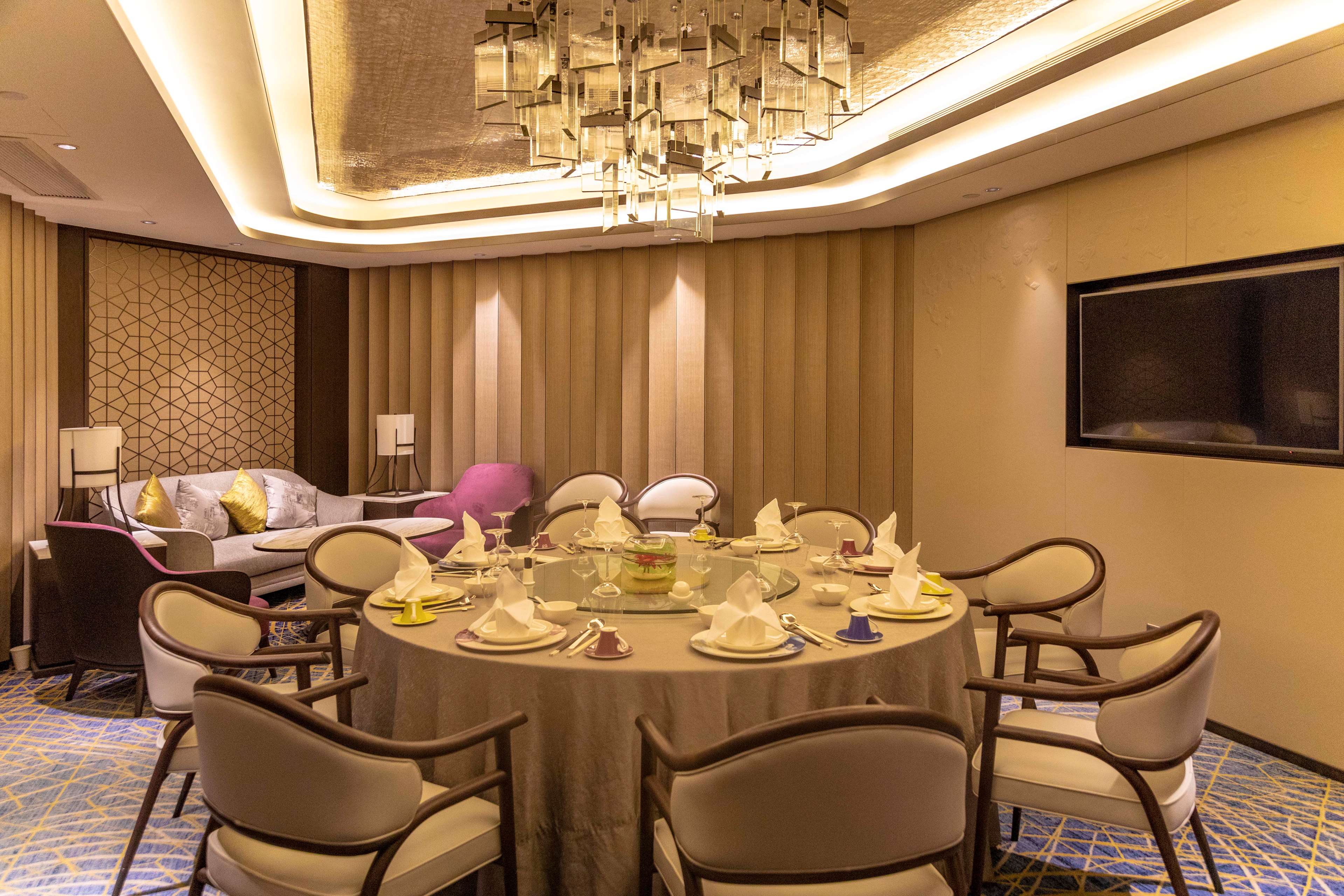 Фото Radisson Collection Hotel Yangtze Shanghai