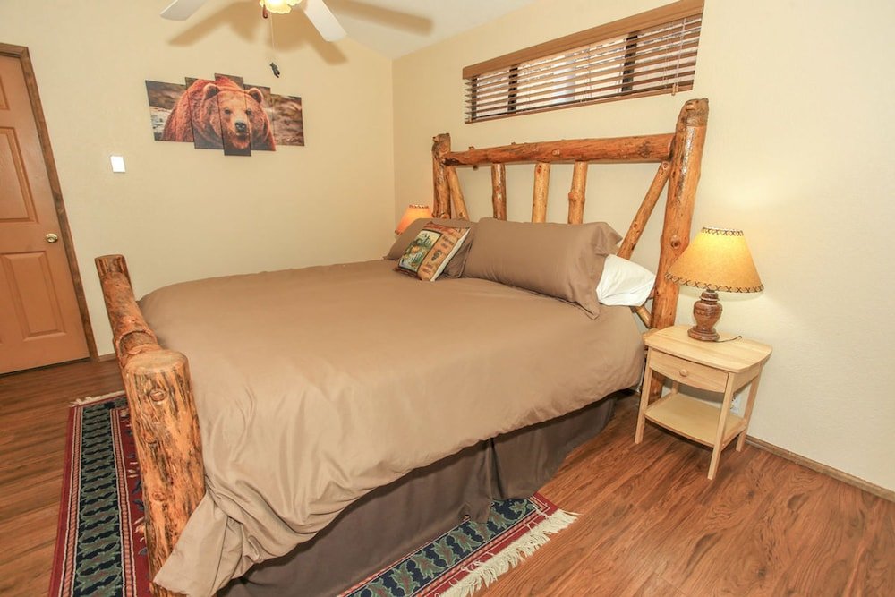 Фото Meadow Retreat-1670 by Big Bear Vacations