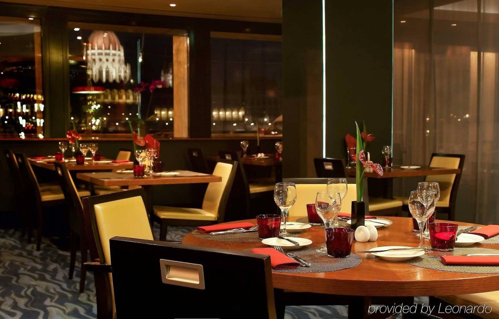 Фото Novotel Budapest Danube