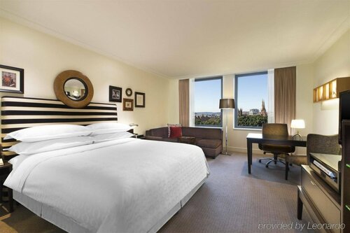 Гостиница Sheraton Grand Sydney Hyde Park в Сиднее