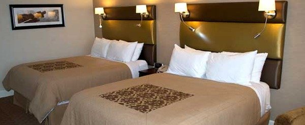 Фото Sandman Signature Vancouver Airport Hotel & Resort