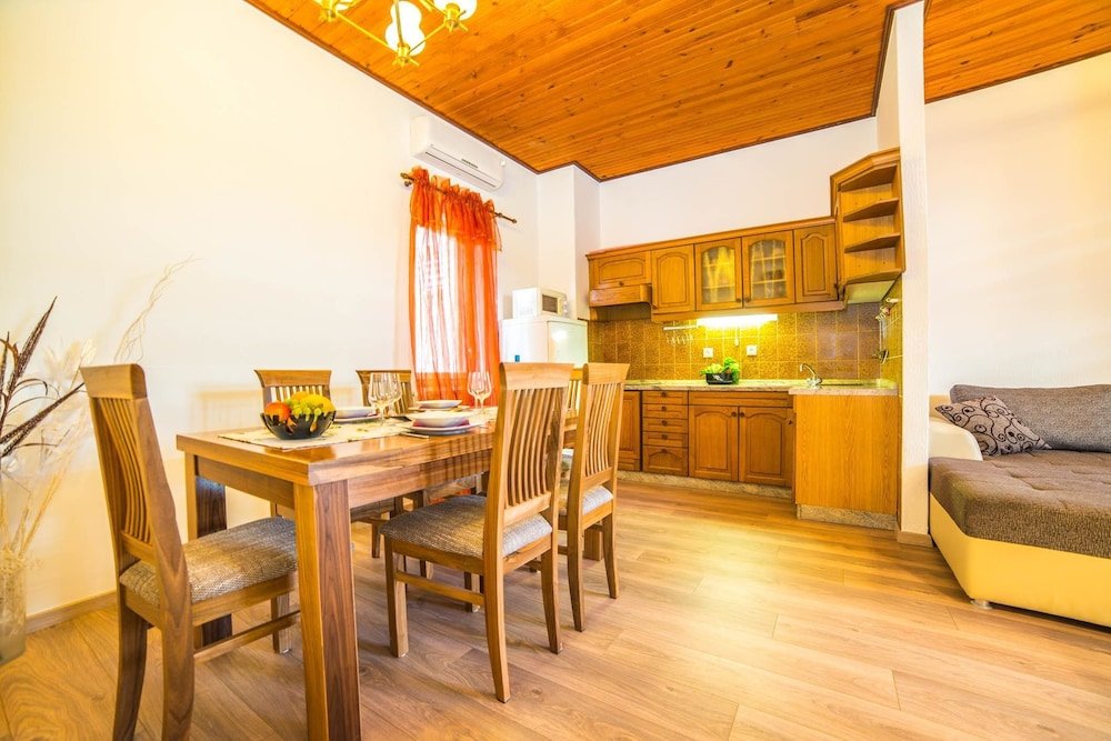 Фото Apartment Davorka Two Bedroom A1 Priz