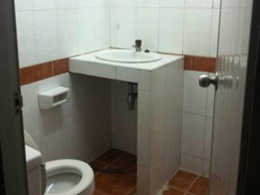 Фото White Orchid Inn Nana 2