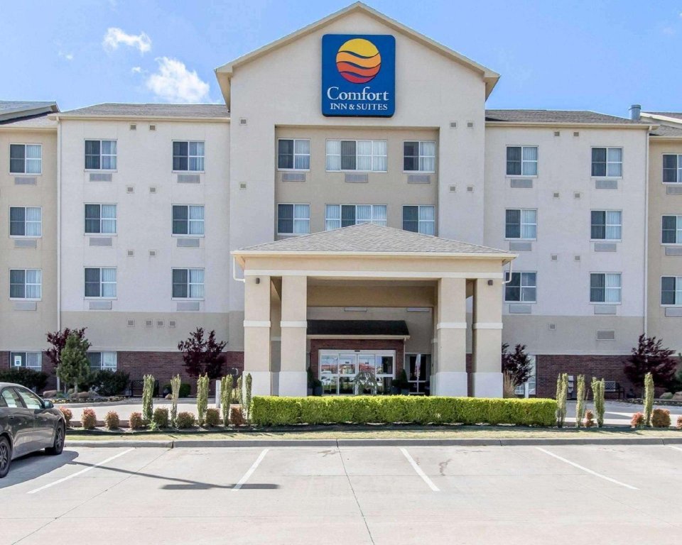 Фото Comfort Inn & Suites Oklahoma City West - I-40