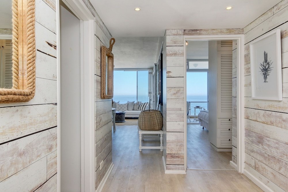 Фото Clifton Attina