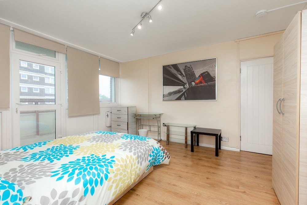 Фото Queensland House Deluxe Guest Room