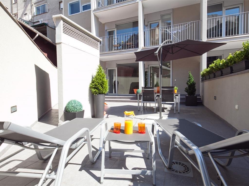 Фото Charmsuites Nou Rambla