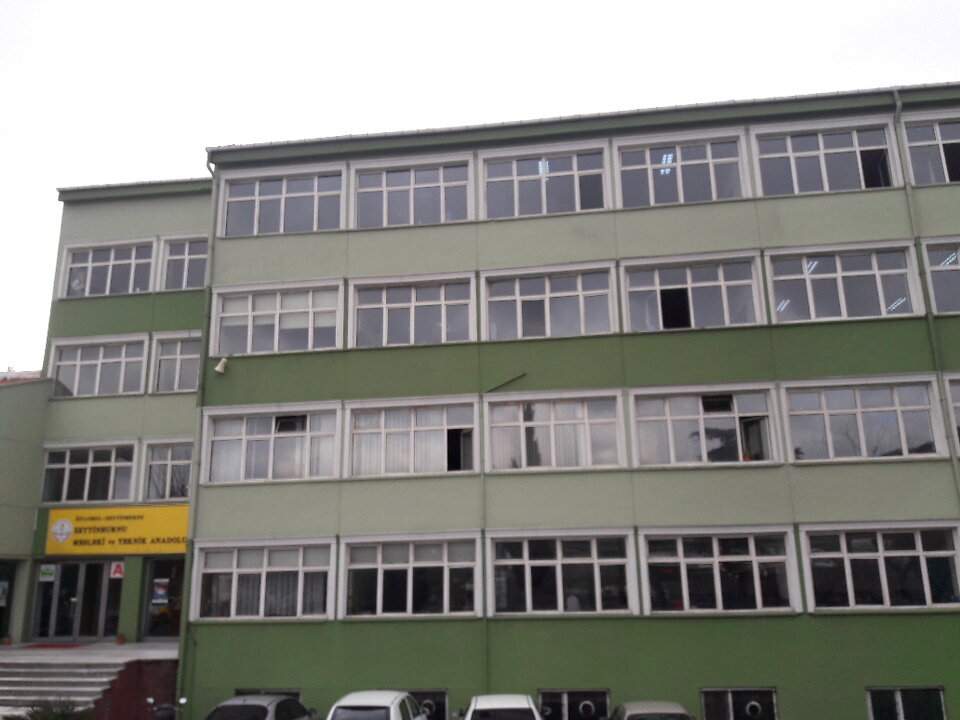 Lyceum Sehit Buyukelci Galip Balkar Vocational and Technical Anatolian High School, Istanbul, photo