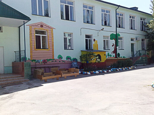 مركز الرعاية النهارية، رياض الأطفال Kindergarten № 35 Krasnaya Shapochka ، ماخاتشكالا، صورة