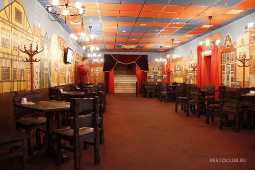 Олар бір қызды ұрысты (видео)