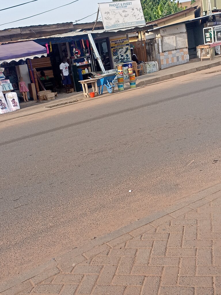 Shoe materials and accessories Phoot & Pheet, Accra, photo