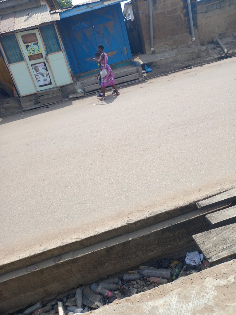 Beauty salon Zakos Hair Cut, Accra, photo