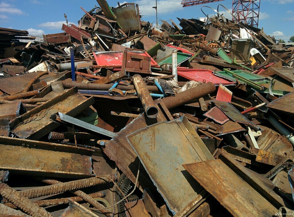 مخلفات The reception of scrap ، ، صورة