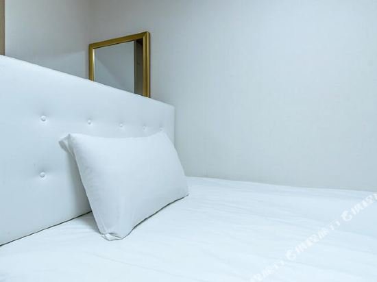 Фото Jeju Skyhill Business Hotel