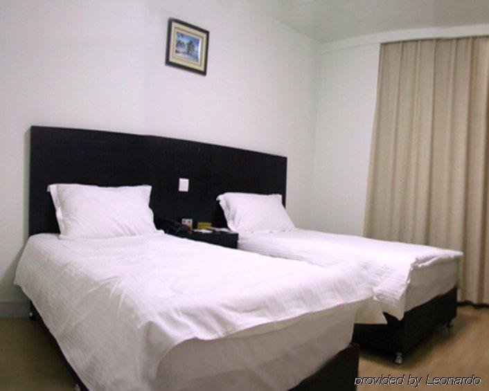 Фото Jinjiang Inn Style Shanghai Nanjing Road Fujian Middle Road