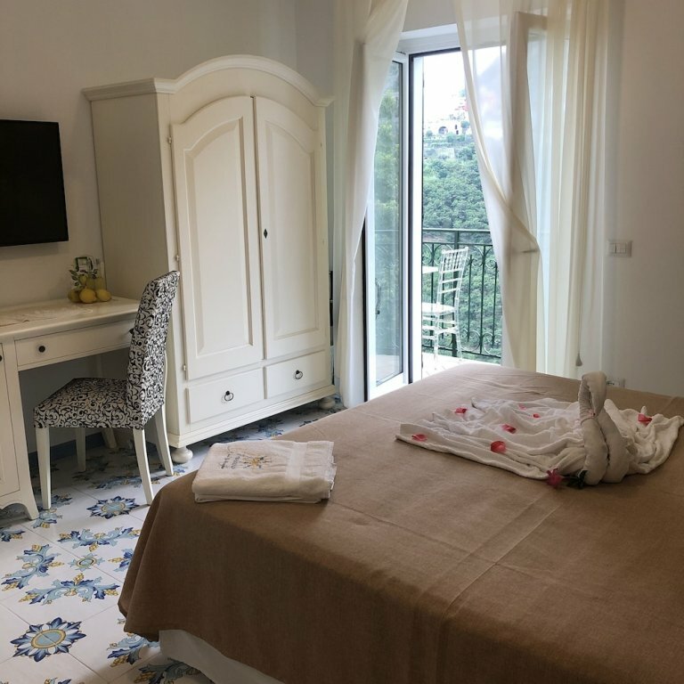 Гостиница Nonno Francesco B&b в Равелло