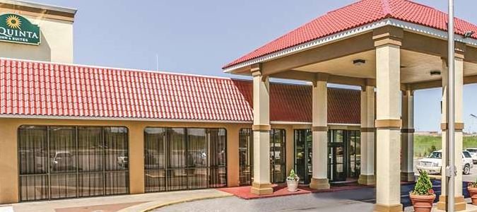 Фото Wingate by Wyndham Wichita Airport