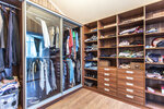 Stanley (Podolskikh Kursantov Street, 3), closets