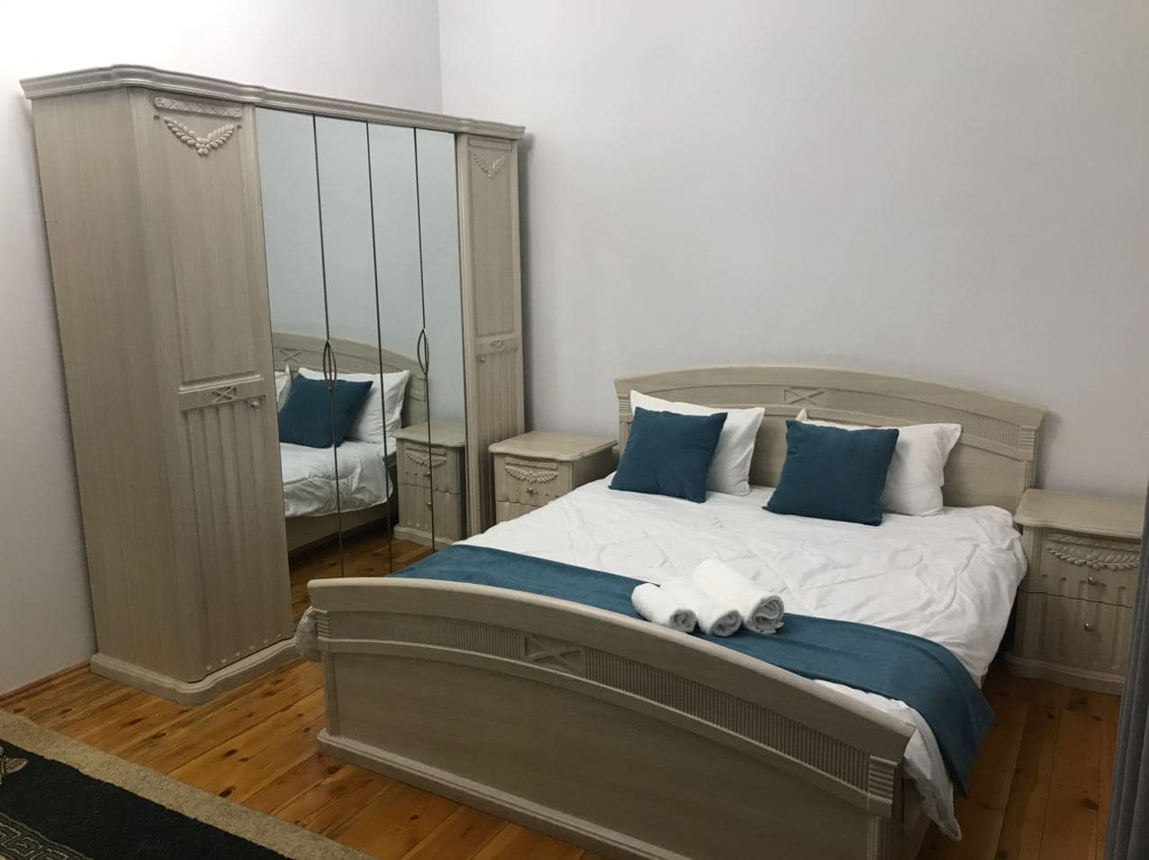 Фото Глобус Авеню