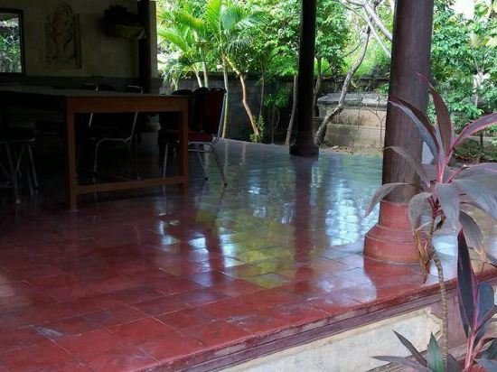 Фото Mertha Jati Hotel