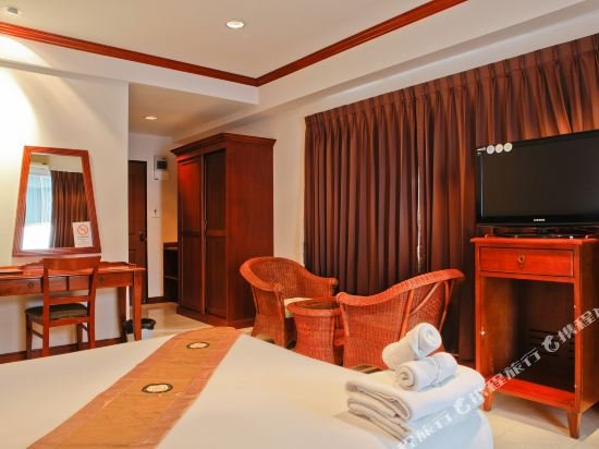 Фото Inn House Hotel