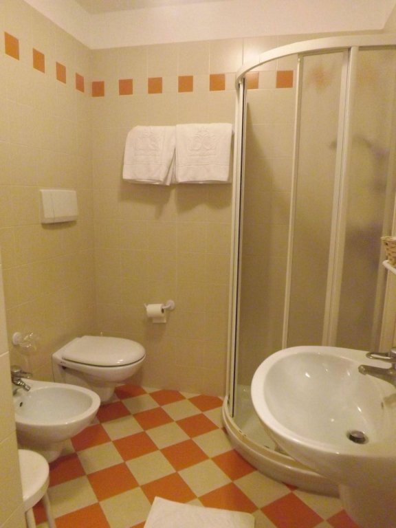 Фото Hotel Damodoro