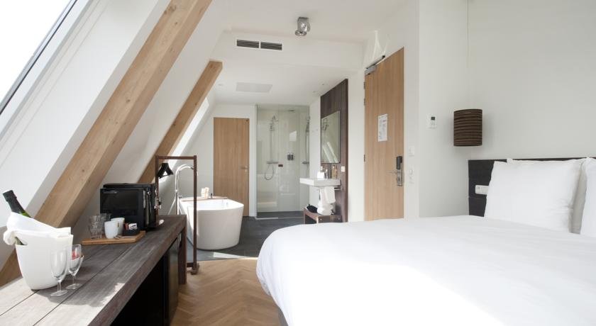 Фото Van Heeckeren Hotel