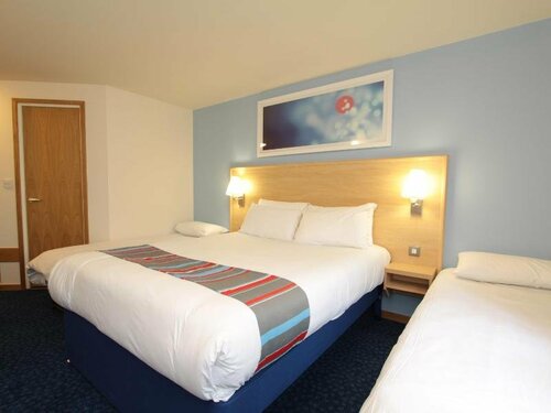 Гостиница Travelodge Sheffield Central