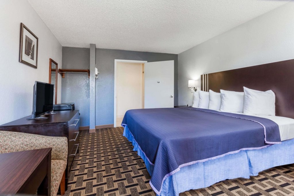 Фото Quality Inn Orlando
