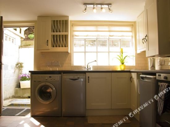 Фото Slieve Donard Cottage