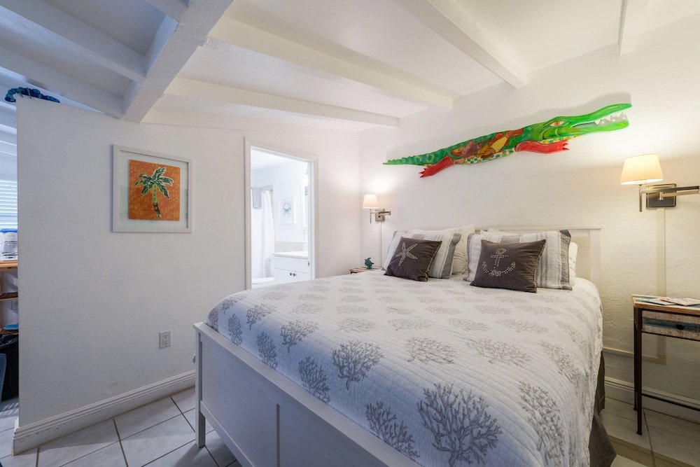 Фото Tarpon Tale Inn