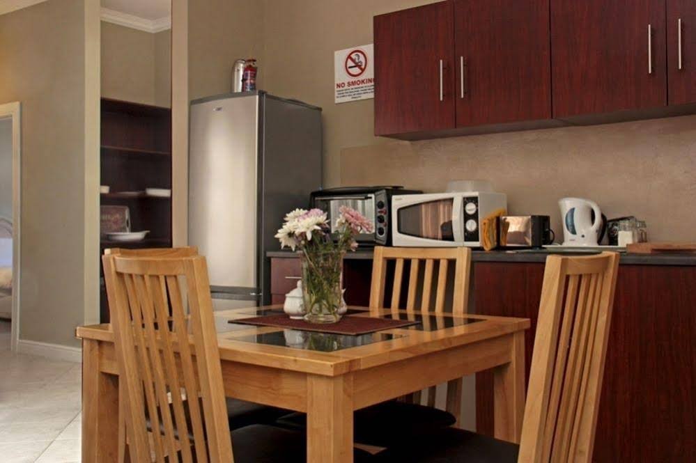 Фото A Smart Stay Apartments