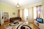 Letsgotokiev Lva Tolstogo Square Area (улица Льва Толстого, 5А), hotel