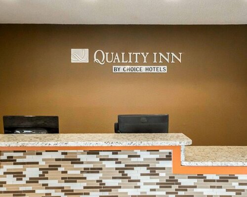 Гостиница Quality Inn Chesterton near Indiana Dunes National Park I-94