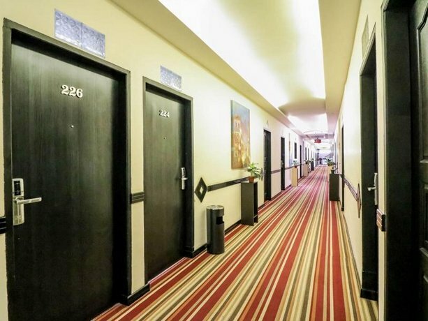 Гостиница Nida Rooms Fort Rotterdam Makassar at Hotel Mangga Dua в Макасаре