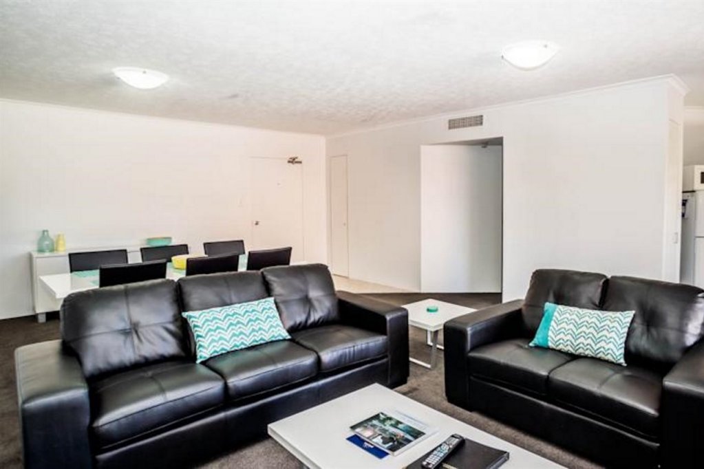 Фото The Astor Apartments