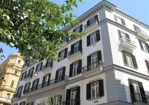 Гостиница Duomo Hermes Relais в Неаполе