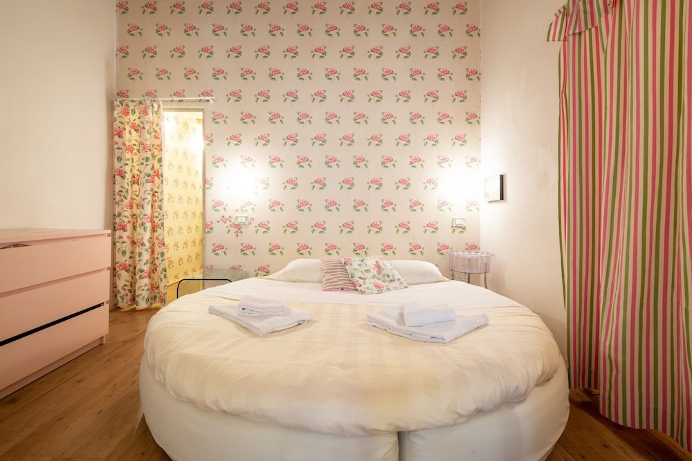 Фото Colonna Romantic