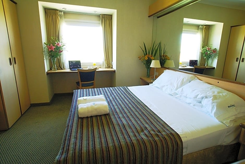 Фото Aeroparque Inn and Suites