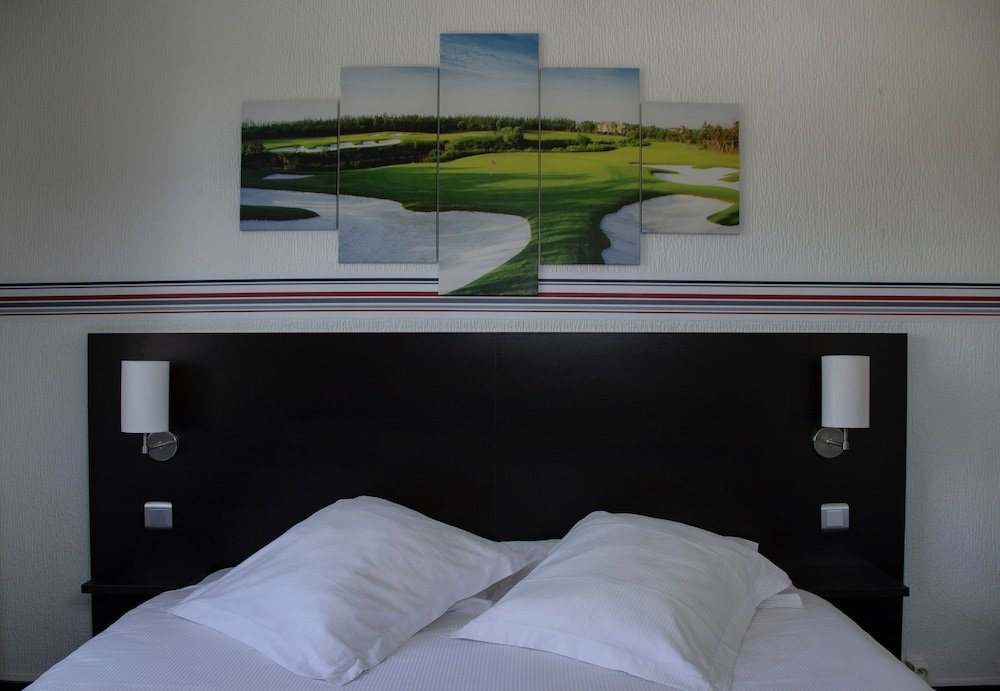 Фото Hôtel Les Tennis Men